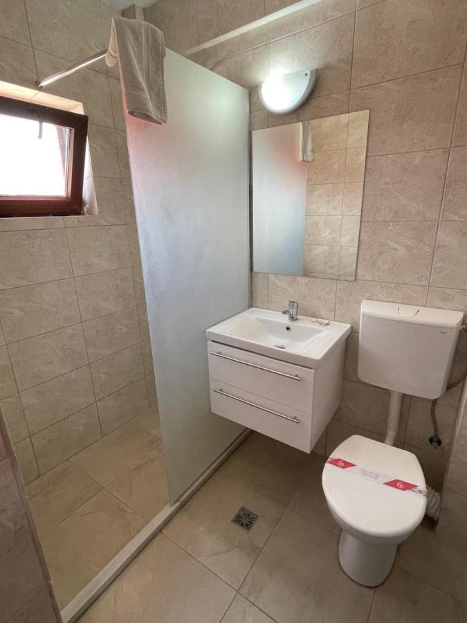 Hotel Tata Si Fii Bechet Extérieur photo